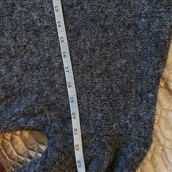 SHEIN Sweater - Picture 16 of 16